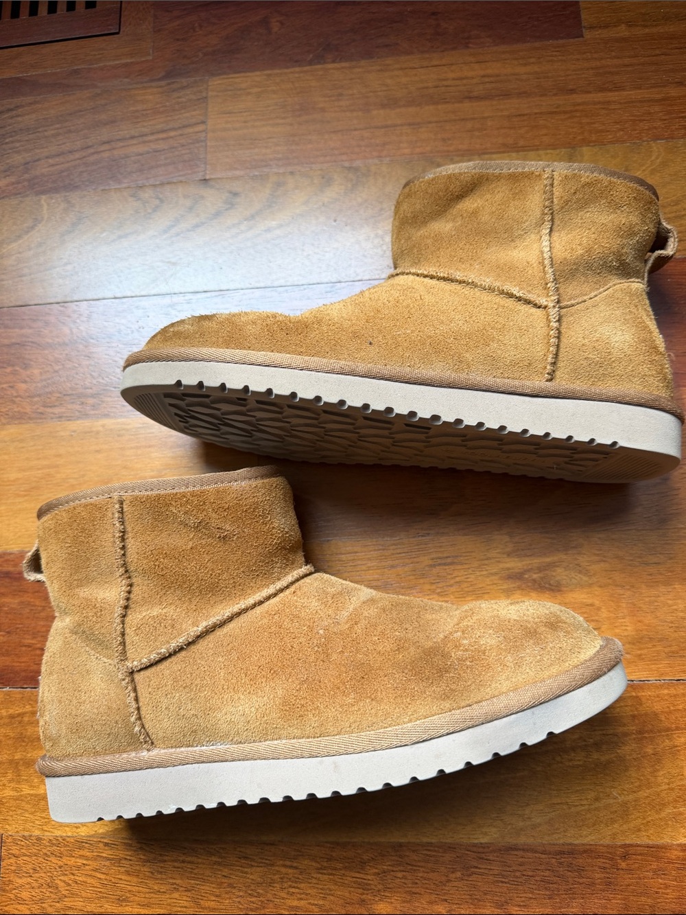 Koolaburra by Ugg Chestnut Suede Ankle Booties